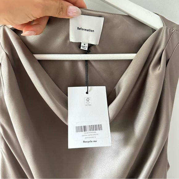 Reformation Olive Maxi Dress - Picture 6 of 8